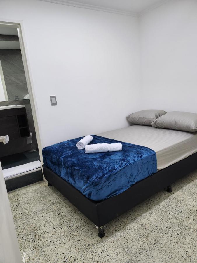 Area 51 Hostel Medellín Buitenkant foto
